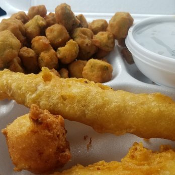Captain D's - 2 fish dinner with okra and green beans - Seafood Near Me - Sandersville, Georgia Captain D's - 2 fish dinner with okra and green beans - Seafood Near Me - Sandersville, Georgia