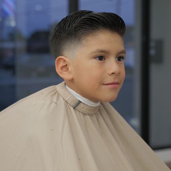 N.G. Barber Studio - Taper with comb over - Barbers Near Me - Long Beach, California