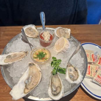 Hudson House - Mixed Oysters - American Near Me - Dallas, Texas Hudson House - Mixed Oysters - American Near Me - Dallas, Texas