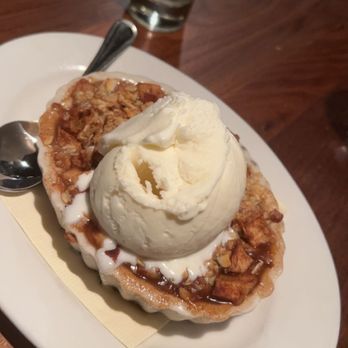 Max a Mia - Warm Apple Crisp - Italian Near Me - Avon, Connecticut Max a Mia - Warm Apple Crisp - Italian Near Me - Avon, Connecticut