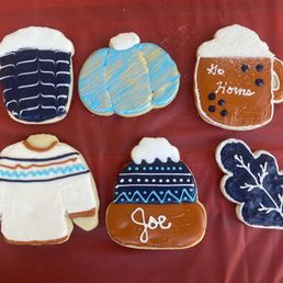 Cookies that I iced at the cookie decorating class I attended with Penny!  Really cool!