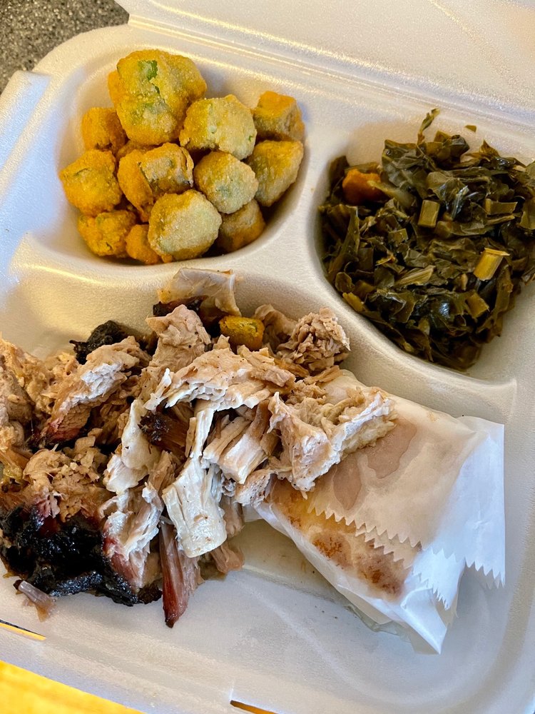 WHOLY SMOKE FAMILY RESTAURANT Updated June 2024 50 Photos & 73