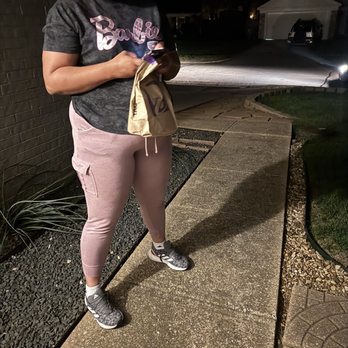 Chipotle Mexican Grill - Door dasher with and empty Taco Bell bag and not chipotle that I ordered - Mexican Near Me - Flower Mound, Texas Chipotle Mexican Grill - Door dasher with and empty Taco Bell bag and not chipotle that I ordered - Mexican Near Me - Flower Mound, Texas