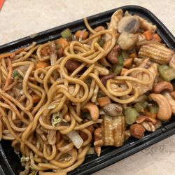 Chopstick House - Cashew chicken with lo mein
