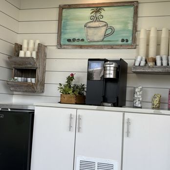 Margaritaville Beach House - Outdoor coffee shop on 3rd floor, we discovered the last day. Same quality as in room coffee, no actual coffee shop - Hotels Near Me - Key West, Florida