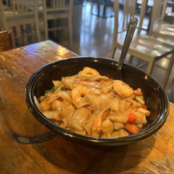 Now On 9 Thai Bistro - Thai Near Me - Valley Village, California Now On 9 Thai Bistro - Thai Near Me - Valley Village, California