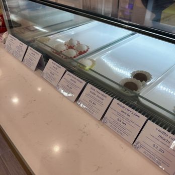 Lomichi - Desserts Near Me - Sugar Land, Texas Lomichi - Desserts Near Me - Sugar Land, Texas