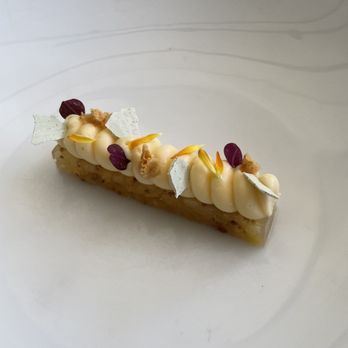 Sud 777 - The pineapple, honey, plum liquor and green anise dessert. The anise gives a really interesting flavor, I quite liked it! - Mexican Near Me - Ciudad de Mexico, DIF