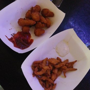 Night Moves - Fried clams and fried cauliflower - Bars Near Me - Belleville, Illinois Night Moves - Fried clams and fried cauliflower - Bars Near Me - Belleville, Illinois