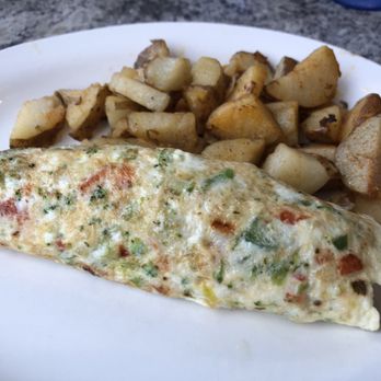 Family Circle - Vegetable omelette - Breakfast & Brunch Near Me - London, Ontario Family Circle - Vegetable omelette - Breakfast & Brunch Near Me - London, Ontario