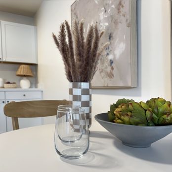 KKP Central Coast Tours - Detail shot of dining area in a staged home. - Real Estate Photography Near Me - Lompoc, California KKP Central Coast Tours - Detail shot of dining area in a staged home. - Real Estate Photography Near Me - Lompoc, California