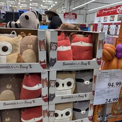 Snuggly forest friends - perfect for fall.