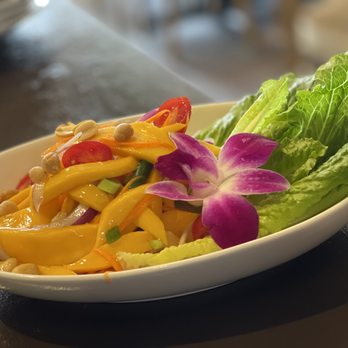 45th Vegetarian Thai - Mango Salad - Vegetarian Near Me - Seattle, Washington