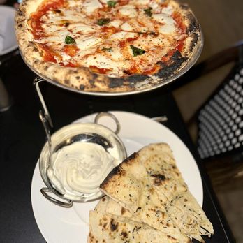 il Gufo - Pizza - below mid, whipped ricotta - good, pita bread- soso - Pizza Near Me - Garden City, New York