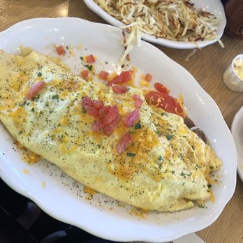 Dot Coffee Shop - American Near Me - Houston, Texas