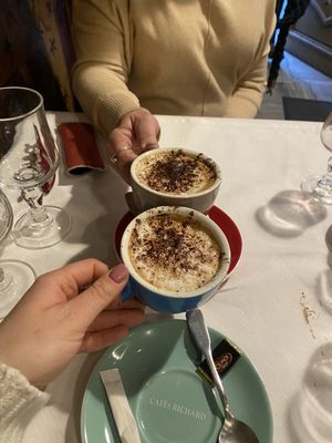 Aux Anysetiers du Roy by null