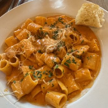 Buddy V’s Ristorante - Rigatoni 10/10!! - Italian Near Me - Las Vegas, Nevada