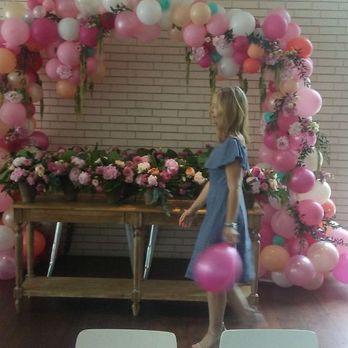 Balloon Hut Austin - Wedding Shower SoCo - Balloon Services Near Me