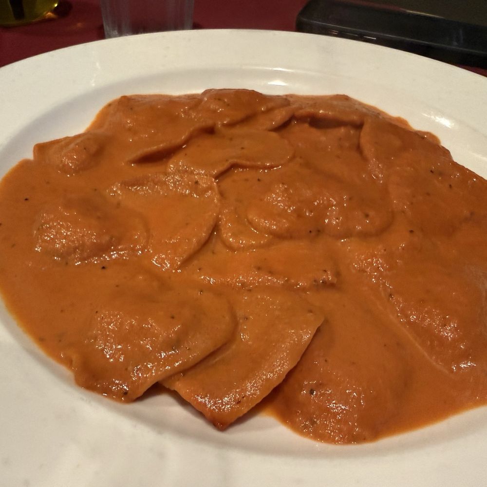 Barolo Cafe - Ravioli in vodka sauce - Italian Near Me - Tustin, California Barolo Cafe - Ravioli in vodka sauce - Italian Near Me - Tustin, California