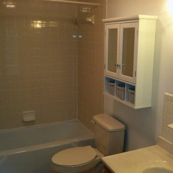 Victorian Arms Apts - Bathroom - Apartments Near Me - Charleston, West Virginia Victorian Arms Apts - Bathroom - Apartments Near Me - Charleston, West Virginia