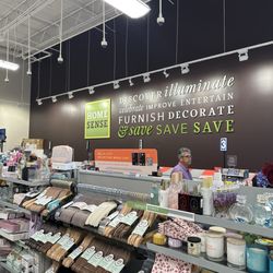 Homesense - Check out area