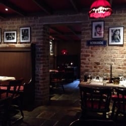 Bistrot Coco - Seating downstairs