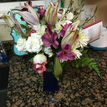 T D Florist Design & Gift - Now just 6 days and water changes these are just dying, so sad. - Florists Near Me - Highlands Ranch, Colorado T D Florist Design & Gift - Now just 6 days and water changes these are just dying, so sad. - Florists Near Me - Highlands Ranch, Colorado