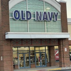 Old Navy - Outside signage