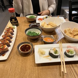 Seriously delicious sushi!! Super fresh and tasty. Great service and decent pricing. Definitely coming back for more! Seriously delicious sushi!! Super fresh and tasty. Great service and decent pricing. Definitely coming back for more!