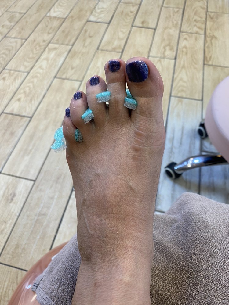 GLAMOUR NAILS & SPA 16 Photos & 37 Reviews 320 S Gevneva, Joplin