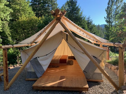 Umpqua's Last Resort - Wilderness Cabins, RV Park and Glamping by null