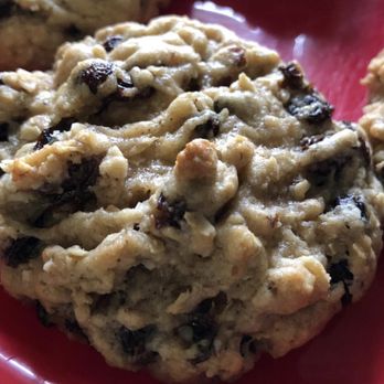 Therapy Cookies - Old Fashion Oatmeal Raisin Dainty Cookie - Desserts Near Me Therapy Cookies - Old Fashion Oatmeal Raisin Dainty Cookie - Desserts Near Me