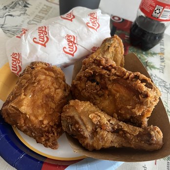 Lucy's Fried Chicken - 4 pc Chicken. Food is good - New American Near Me - Austin, Texas