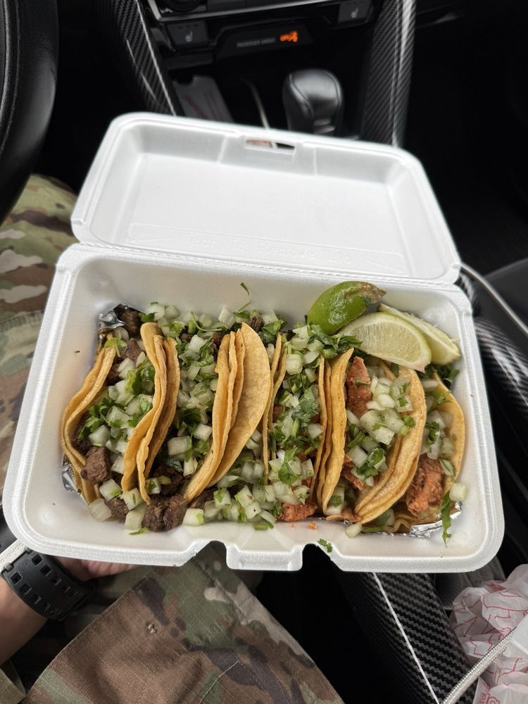 Tacos Y Salsa Don Chuy 2