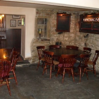 Beehive Inn - Pubs Near Me - Sowerby Bridge, XWY