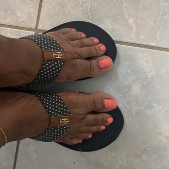 M Nail Bar - Gel pedicure 7.20.23 - Nail Salons Near Me - HOWARD BEACH, New York