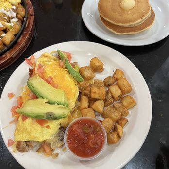 Abuela’s Little Kitchen - California omelette - Breakfast & Brunch Near Me - Arden, North Carolina Abuela’s Little Kitchen - California omelette - Breakfast & Brunch Near Me - Arden, North Carolina