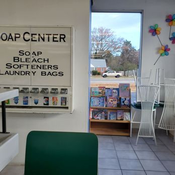 Bayside Laundry & Grill - Soap and kids area - Breakfast & Brunch Near Me - Virginia Beach, Virginia