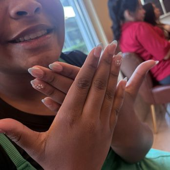 Anthony Vince Nail Spa - Pardon the face. I know it's quite distraught. - Nail Salons Near Me - Friendswood, Texas