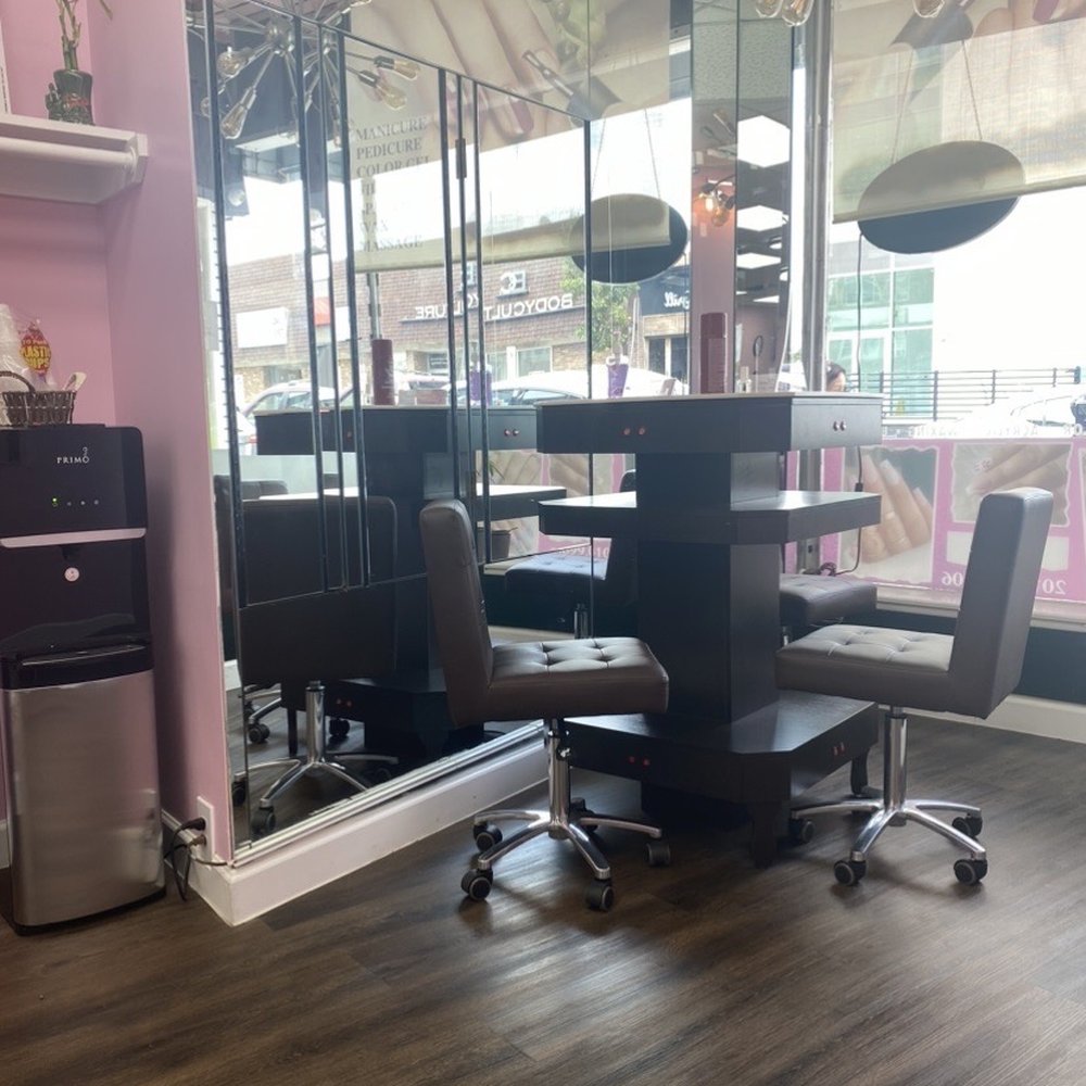 E Sister's Nail Spa - Drying station/front windows - Nail Salons Near Me - Cliffside Park, New Jersey E Sister's Nail Spa - Drying station/front windows - Nail Salons Near Me - Cliffside Park, New Jersey
