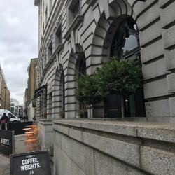 Barry's London East