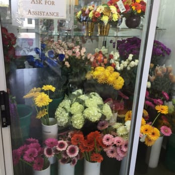 Joan's Blooming Place - Florists Near Me - Etobicoke, Ontario