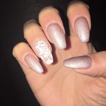 Best Nail - acrylic set with gel and a cute Christmas reindeer! - Cosmetics & Beauty Supply Near Me - Lynbrook, New York Best Nail - acrylic set with gel and a cute Christmas reindeer! - Cosmetics & Beauty Supply Near Me - Lynbrook, New York