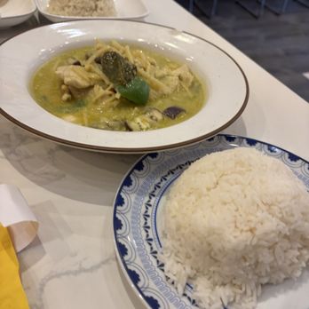 Cily Chicken Rice - Green Curry - Thai Near Me - Philadelphia, Pennsylvania Cily Chicken Rice - Green Curry - Thai Near Me - Philadelphia, Pennsylvania