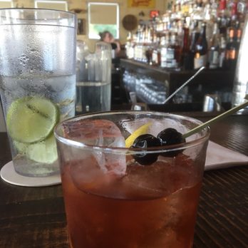 Eight Row Flint - Old Fashioned @ $6/ during happy hour - Gastropubs Near Me - Houston, Texas Eight Row Flint - Old Fashioned @ $6/ during happy hour - Gastropubs Near Me - Houston, Texas