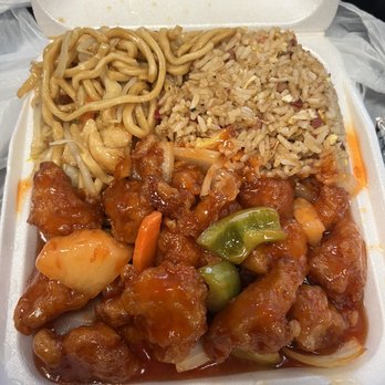 Mei Wei Chinese Restaurant - Lunch Combination- Pork Fried Rice, Chicken Chow Mein and Sweet & Sour Chicken - Chinese Near Me - Modesto, California Mei Wei Chinese Restaurant - Lunch Combination- Pork Fried Rice, Chicken Chow Mein and Sweet & Sour Chicken - Chinese Near Me - Modesto, California
