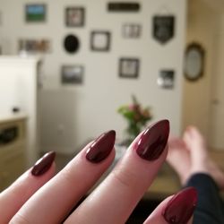 Acrylic fill in with gel polish, short stiletto shape