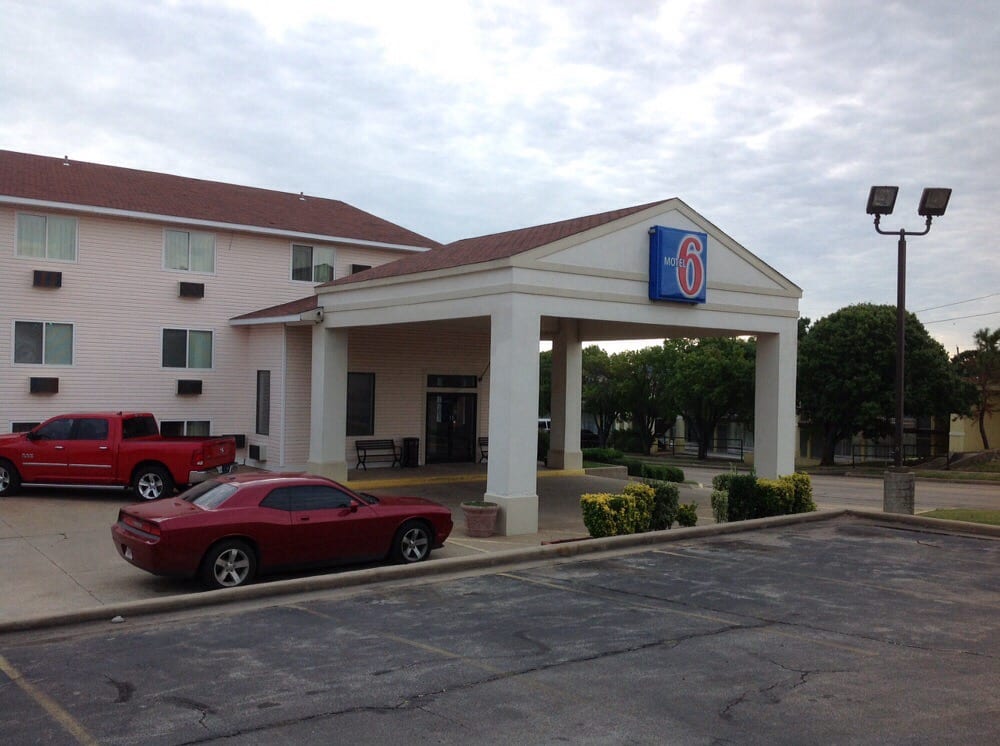 MOTEL 6 Updated September 2024 1415 Bradley Ave, Ponca City