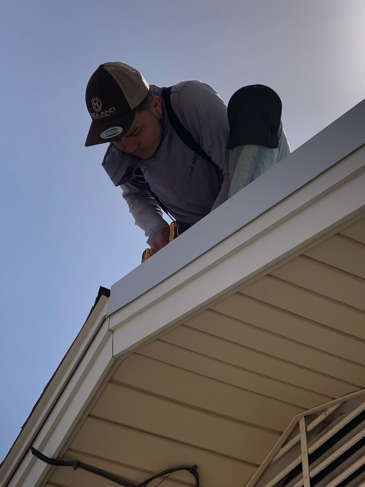 Slide of Dinger Roofing