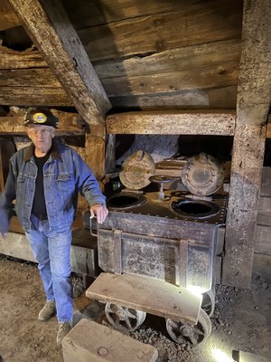 Queen Mine Tour by null